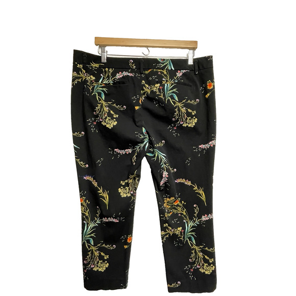 Worthington Women's Black Floral Print Ankle Pants Size 16P - Picture 2 of 16